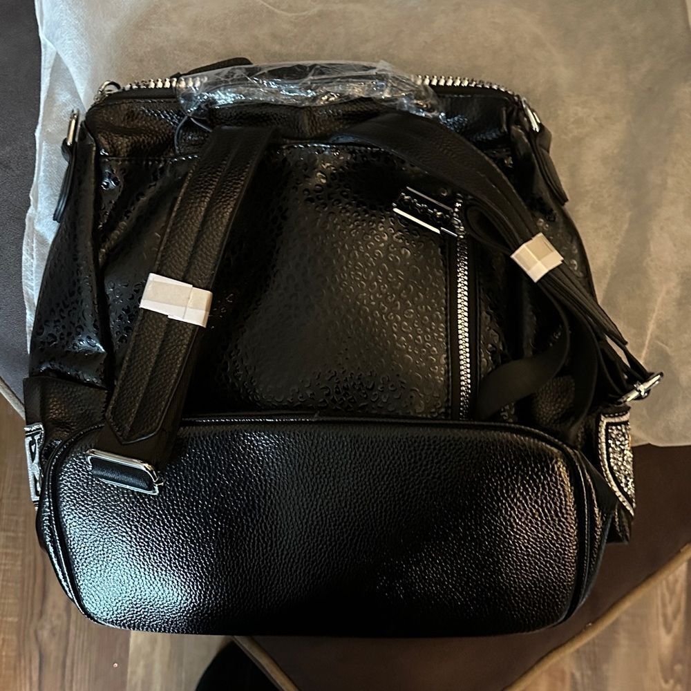 Black Eye-Embellished Women's backpack/shoulder bag - Picture 3 of 15